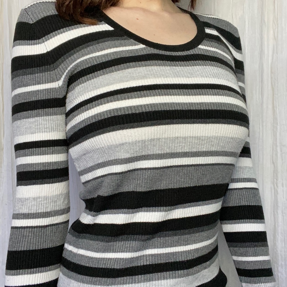 Long sleeve light Calvin Klein sweater